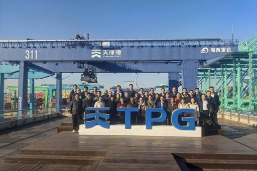 cdce735c4c6d216858bfc8a5bc13c15c